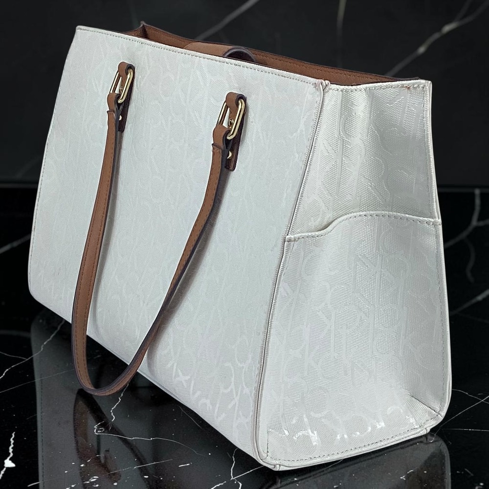 Calvin Klein Womens White Floral Monogram Shoulder Bag Tan Trim Gold Hardware - Picture 4 of 11